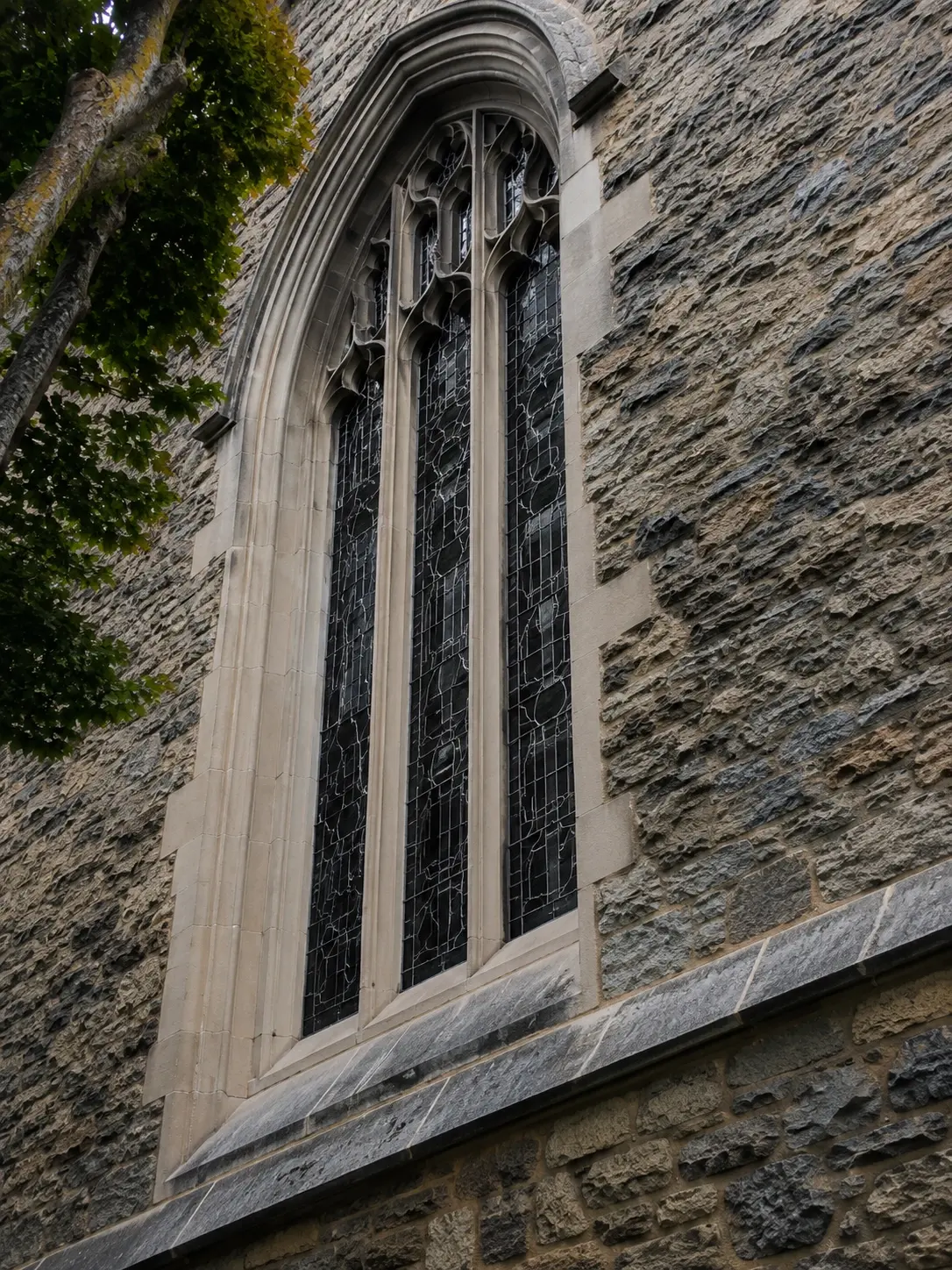 heritage-gothic-window-stone-facade